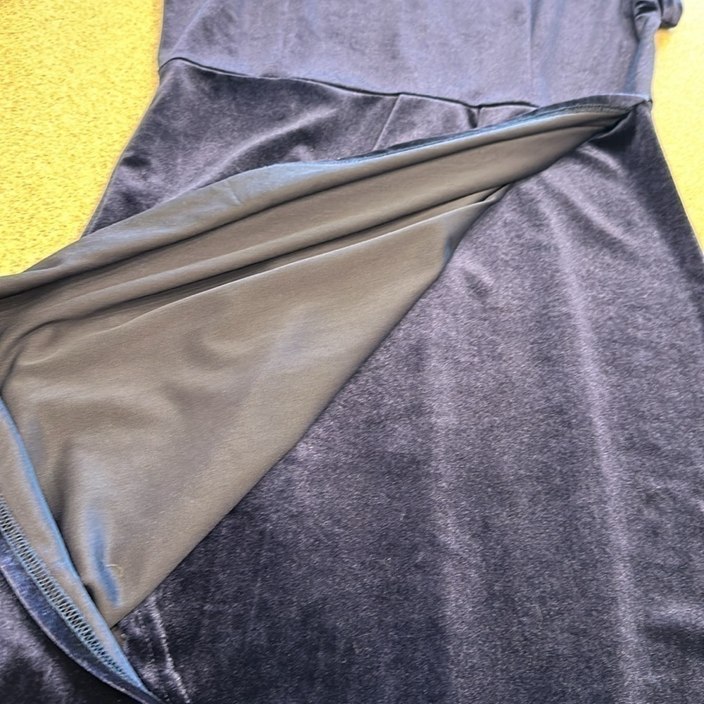 NWT NAVY BLUE party/wedding dress velvety size medium - Picture 7 of 8